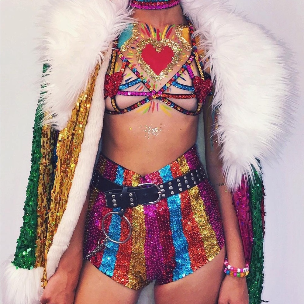ISO ShopEasyTiger rave festival outfits DONT BUY DONT BUY‎ POST easytiger easy